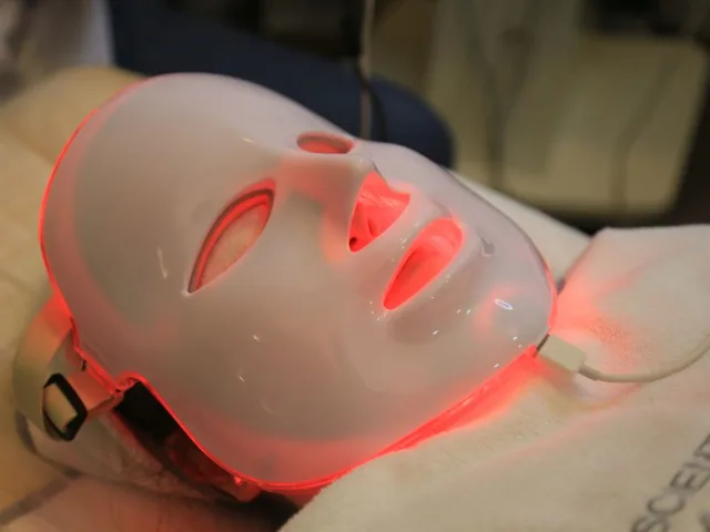 Máscaras LED faciales